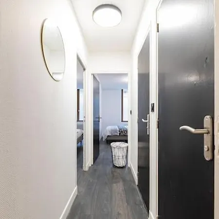 Black And White Cosy Appartamento